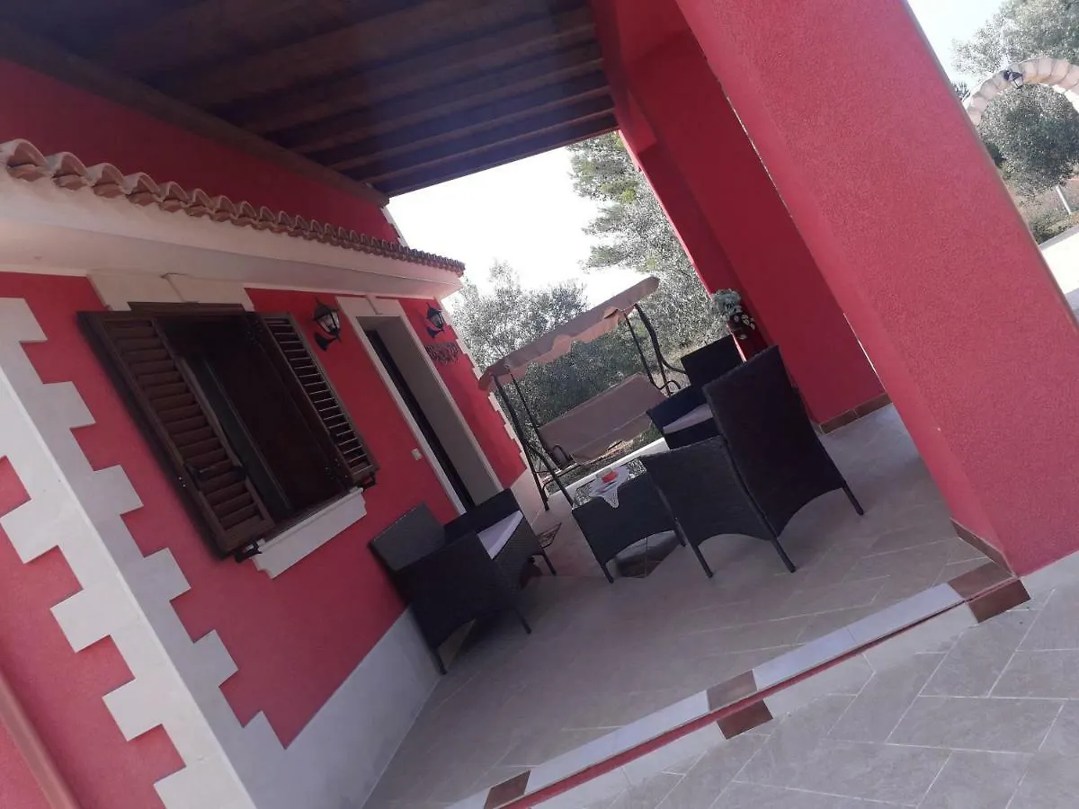 בית נופש Petracca A Villa Manghisi